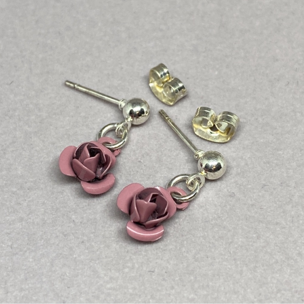 Handmade Tiny Flower Silver Plated Earrings NEW